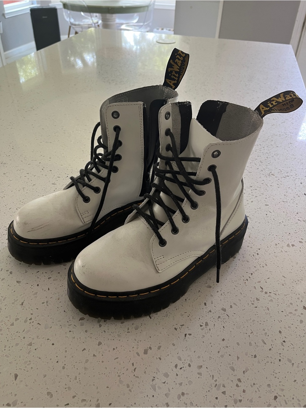DR. MARTENS JADON BOOT SMOOTH LEATHER PLATFORMS